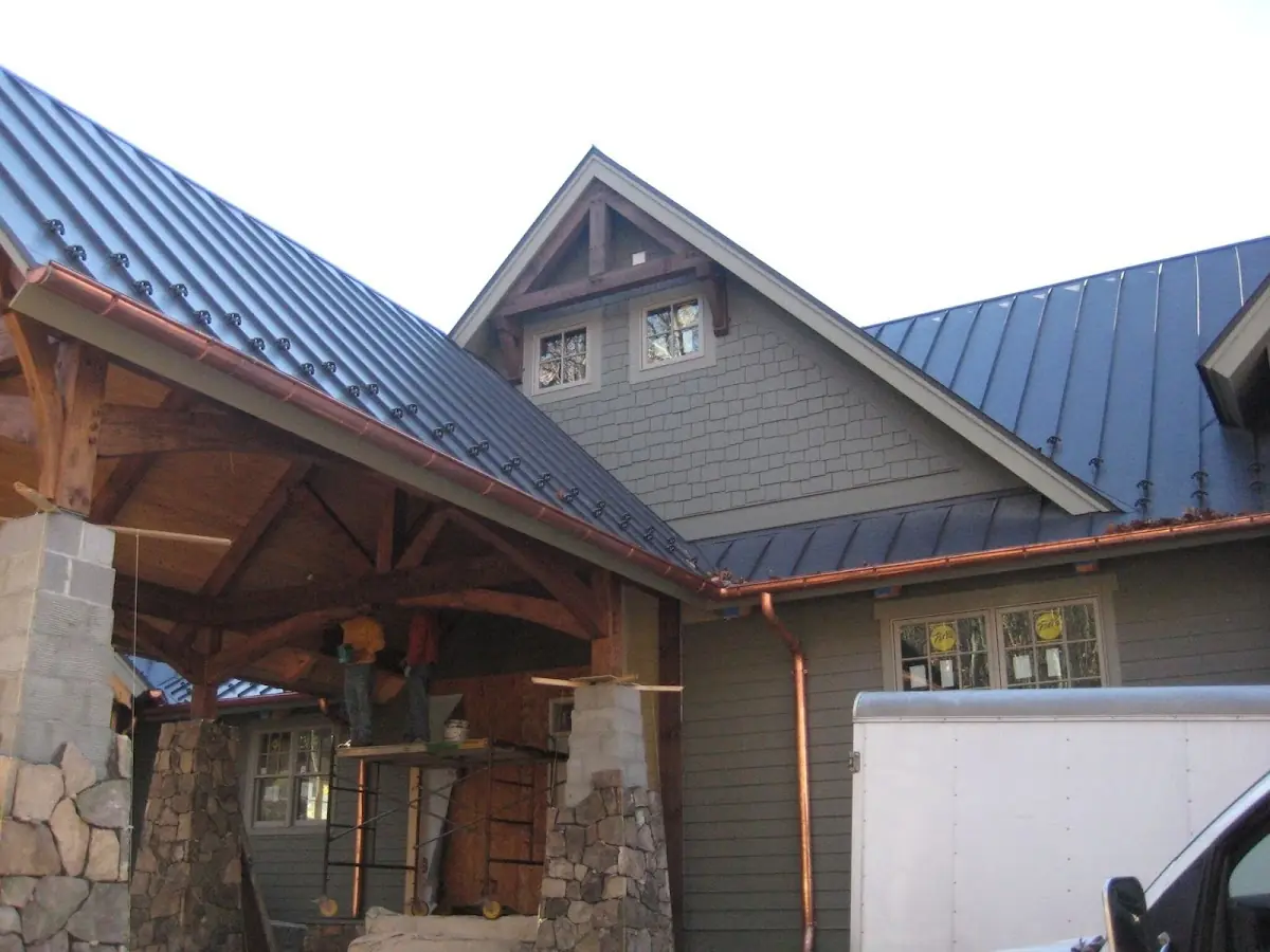 Craftsman Roofing team delivering quality roofing work in Suburban Acres
